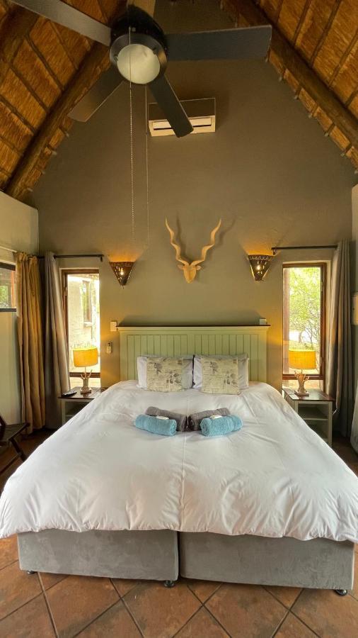 Ujabule Lodge Hoedspruit Exteriör bild