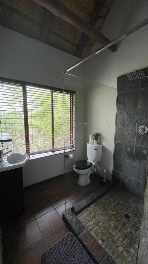 Ujabule Lodge Hoedspruit Exteriör bild