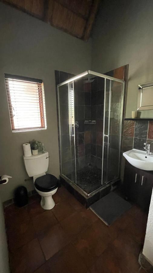 Ujabule Lodge Hoedspruit Exteriör bild